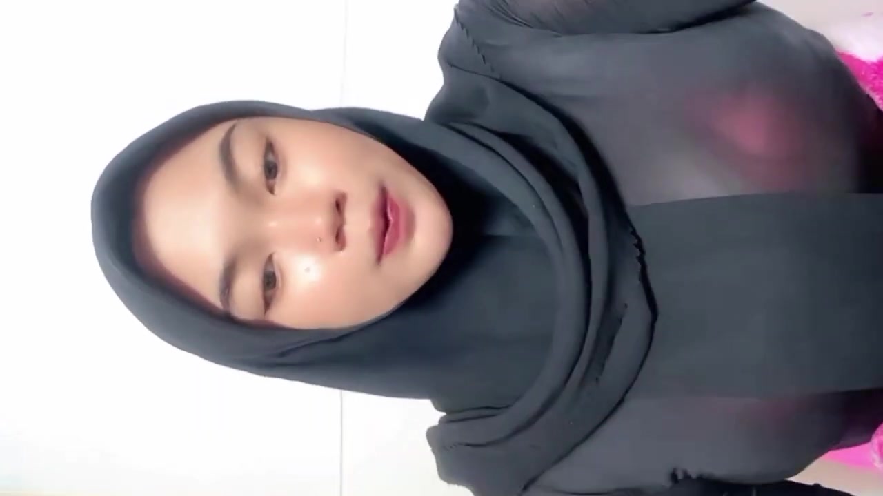 Yandex Viral Kumpulan Video Hot Cewek Hijab Pamer Wajah Dan Tubuhnya Top Trending Viral 2025
